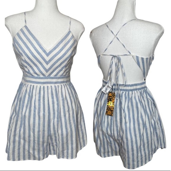 NEW! LF e-lady | Chambray Blue & White Stripe Strappy Open Back Romper 8 - Picture 1 of 12